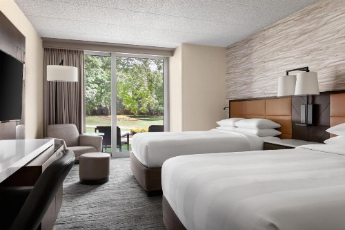 Lincolnshire Marriott Resort image 22