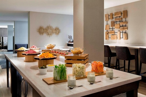 Lincolnshire Marriott Resort image 6